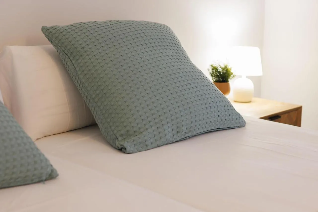 Bravissimo Figuerola, Spacious 3-Bedroom Apartment ジローナ