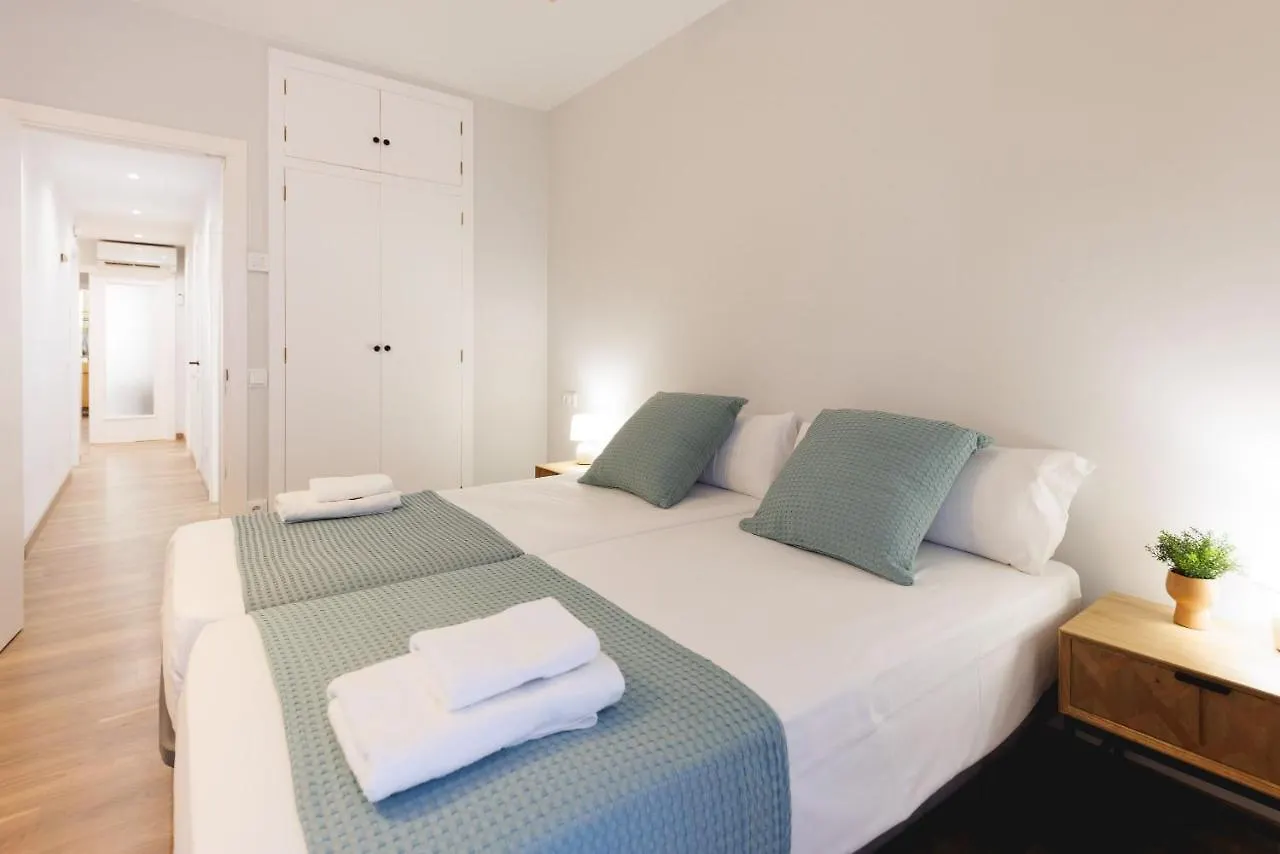 Bravissimo Figuerola, Spacious 3-Bedroom Apartment Girona