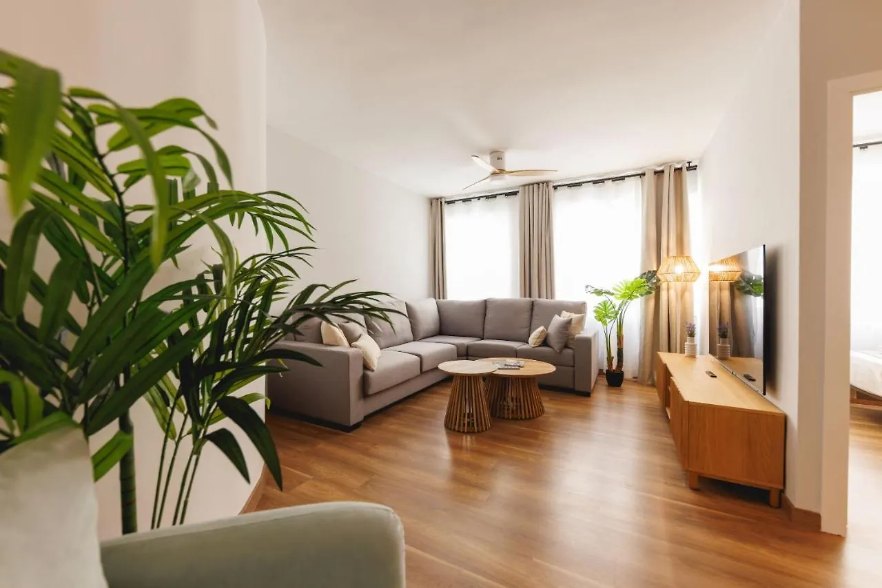 Bravissimo Figuerola, Spacious 3-Bedroom Apartment Girona